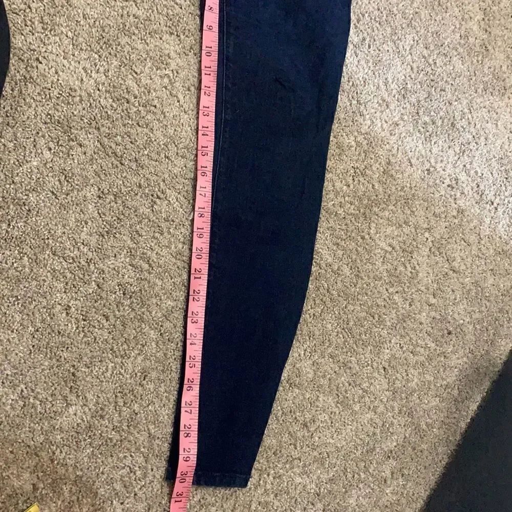 Cabi Skinny Jeans  - Picture 8 of 8